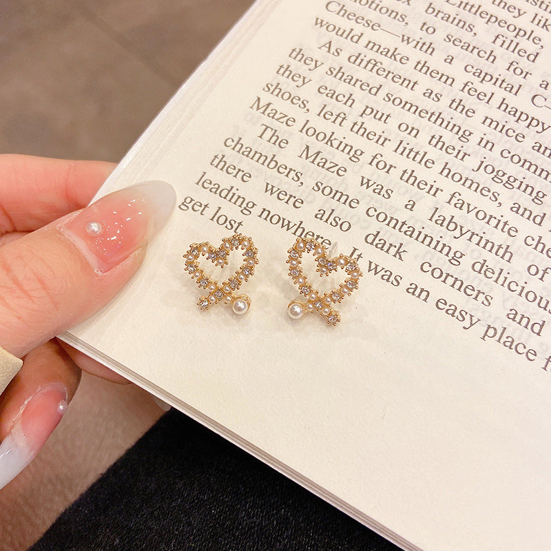 TBFashion Dazzling Open Heart Pearl Stud Earrings