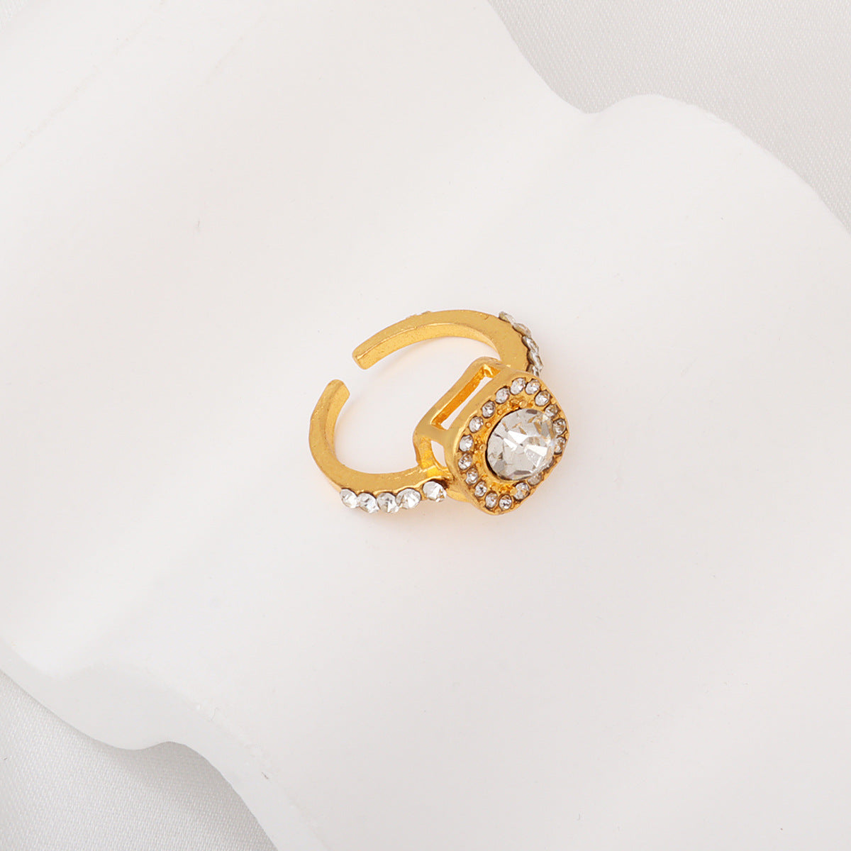 TB Radiant Halo Adjustable Ring