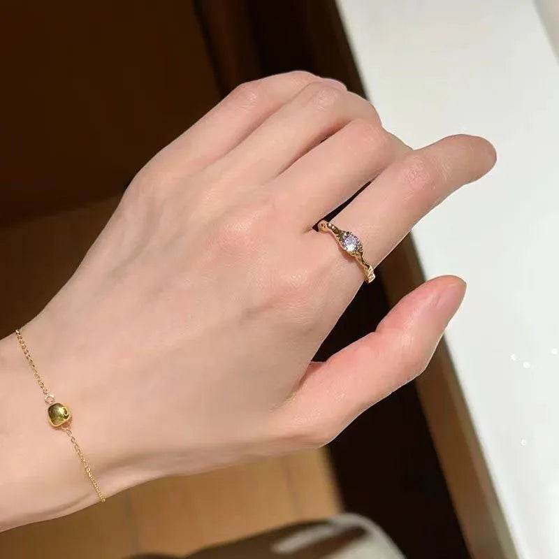 TB Lumina Wave Solitaire Ring
