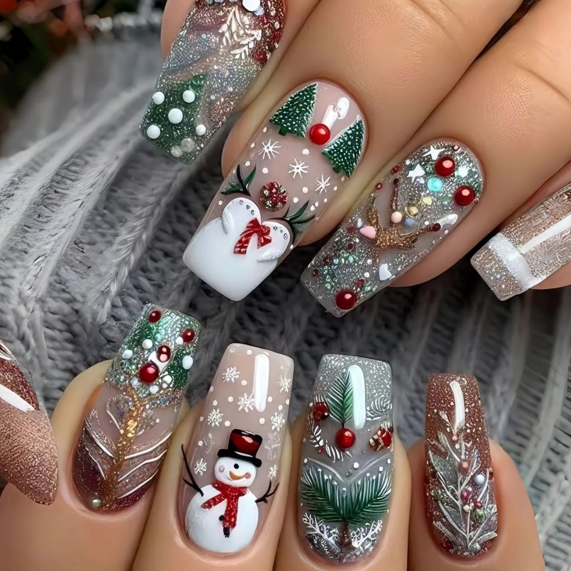 TB Luxe Holiday Manicure Set - Festive Snowman & Christmas Tree Press-Ons